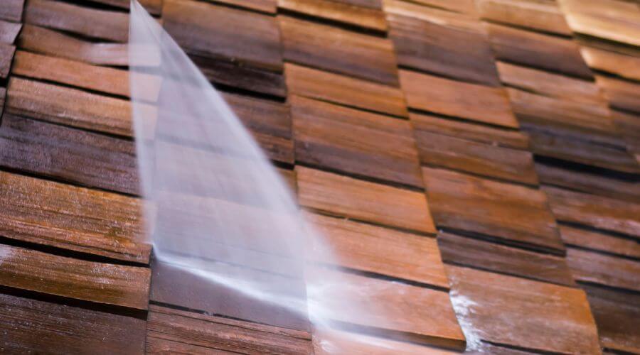 Professional gutter cleaning in Washington Grove, MD